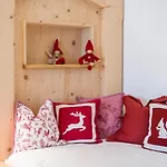 Nyaraló Annelies Übersee